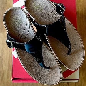Woman’s fitflop sandal